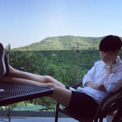 头像简约冷色系男