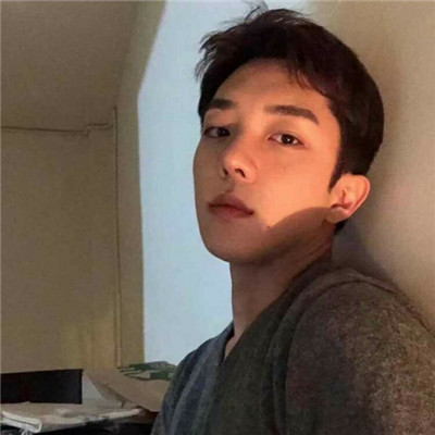 适合做抖音头像的图片男生