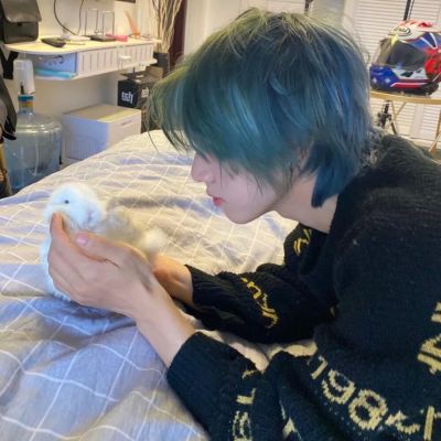 男生帅气头像冷酷