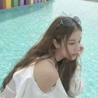 带伤感字的网名女生