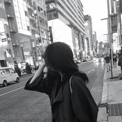 冷酷暗黑系女生头像