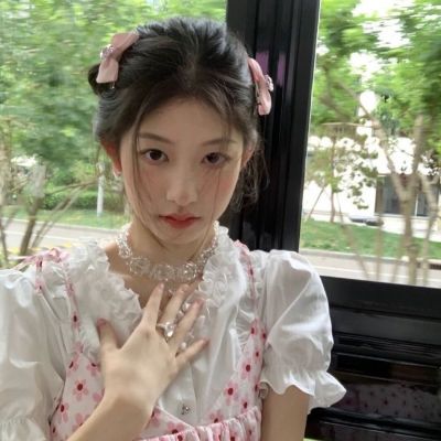 女头丧系真人伤感头像