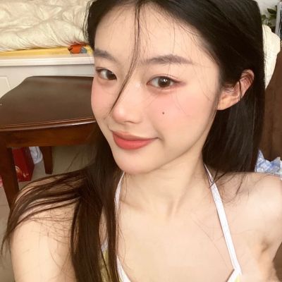 头像女真人温柔可爱