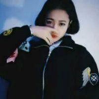 很有高级感的头像不露脸短发