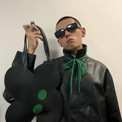 跟钱有关又霸气的网名