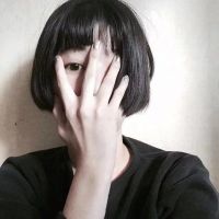qq头像女生手机遮脸2023