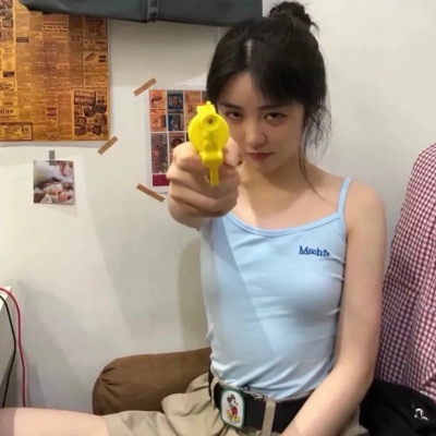 沙雕头像女变态