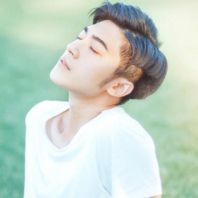 高冷气质头像男生高品质
