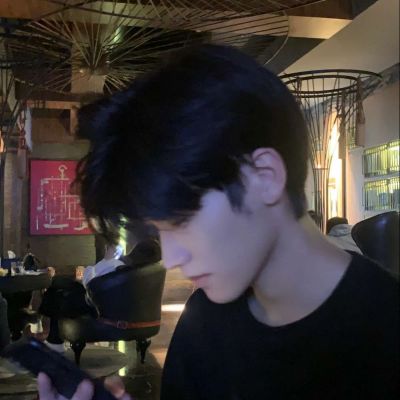 头像图片帅气男生