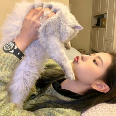 头像女温柔干净微丧
