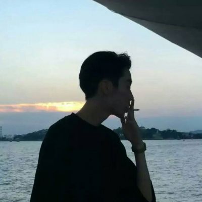 意境有品位的微信头像男