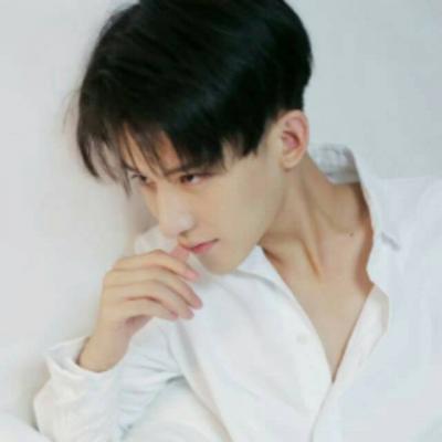 头像清新简约文艺男