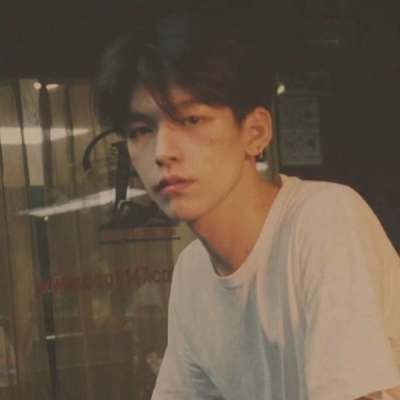 抖音里很火的头像图片男生