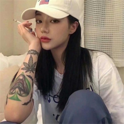 头像霸气高冷女不露脸