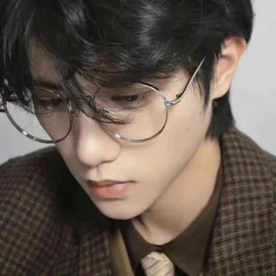 2022简单耐看头像男