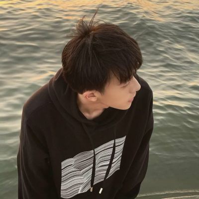 男头像ins高级质感治愈