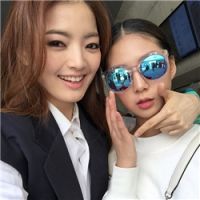 qq头像女生手机遮脸霸气