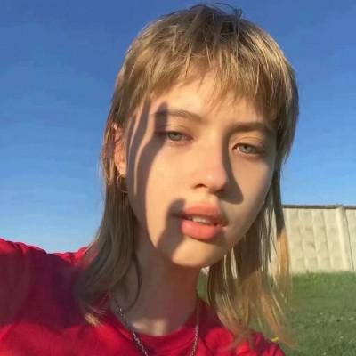 2023年最火的头像女