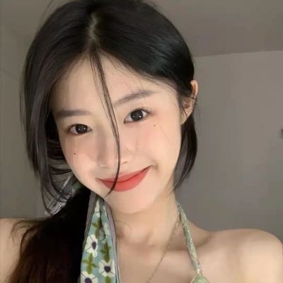 小清新的女生真人不露脸头像