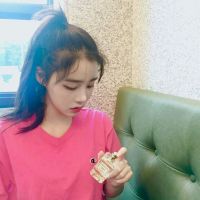 头像女简单小清新