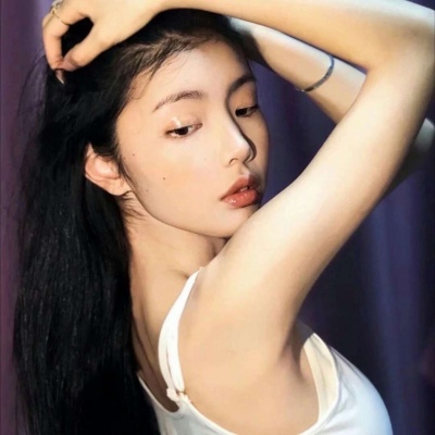 抖音头像下面有个小图标