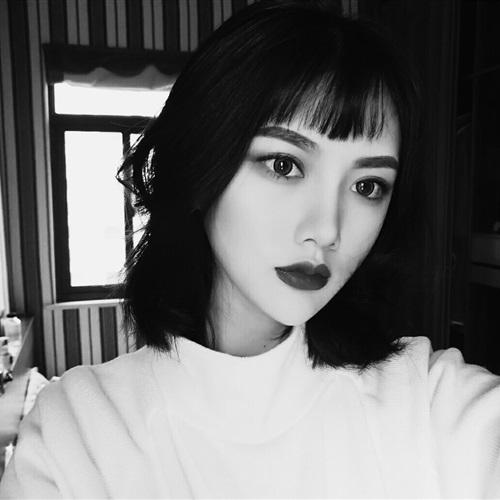女生头像高冷厌世