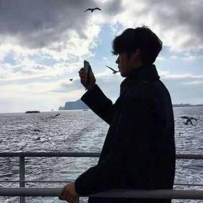 微信头像大海男生背影