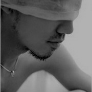 头像男伤感黑色系