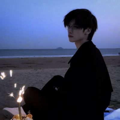 头像男生霸气冷酷侧脸帅气