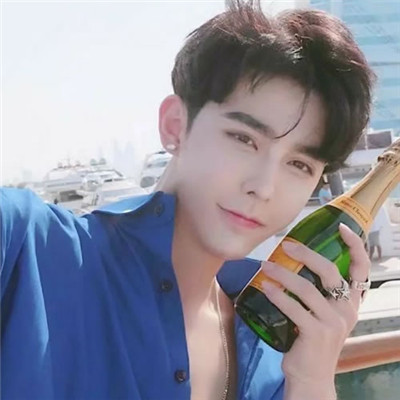 2019抖音最火头像男