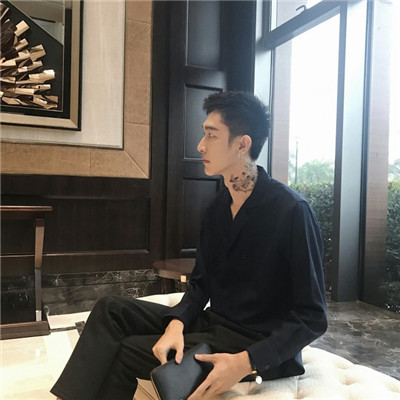 男生头像阳光帅气少年
