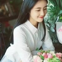 2022新头像女背影