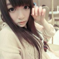 背后头像女