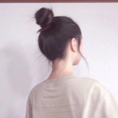 女生头像ins高级质感背影侧脸