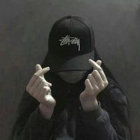 暖色调的治愈系头像女