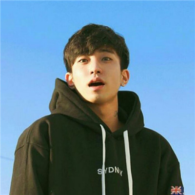 黑色丧系头像真人