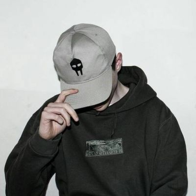 帅气的头像冷酷霸气男神