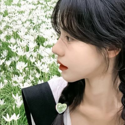 超好看的头像女简单