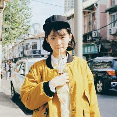 森系好看慵懒头像女遮脸