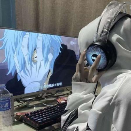 欧美头像ins高级质感男头