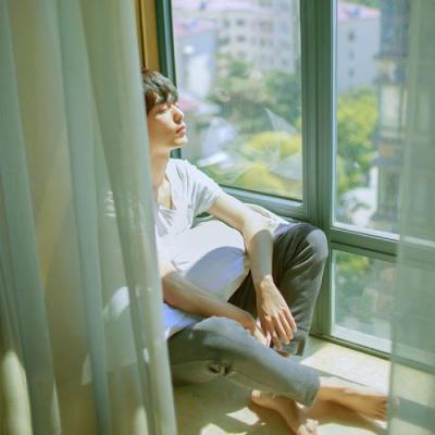 头像简约男生用