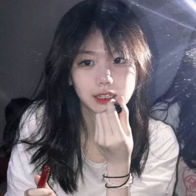 真人头像女挡脸温柔