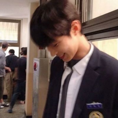 男生头像帅气阳光暖男真人不露脸