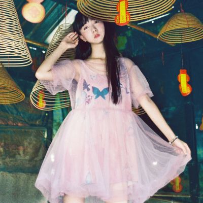 黑头头像女悲伤的