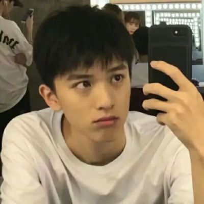 高雅有气质的微信头像男