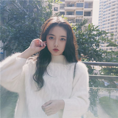 短发头像女2021最新款过年