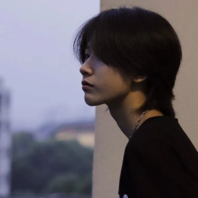 q头像男生帅气冷酷