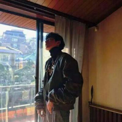 黑暗霸气男生头像高冷