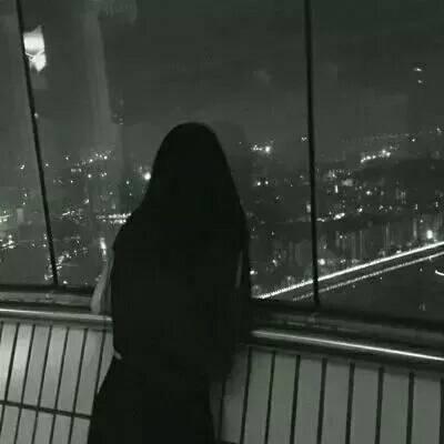 好看的背影头像2023