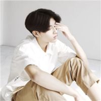 30岁男人简单的微信头像